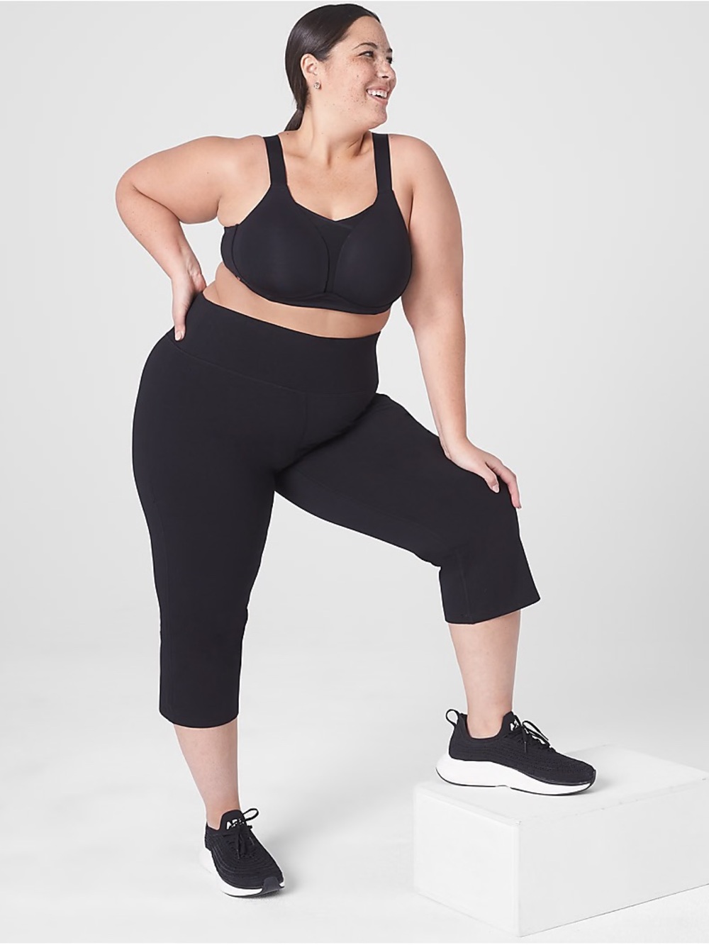 Lane Bryant LIVI Signature Stretch Bootcut Capri, 18/20, Black - Picture 4 of 6
